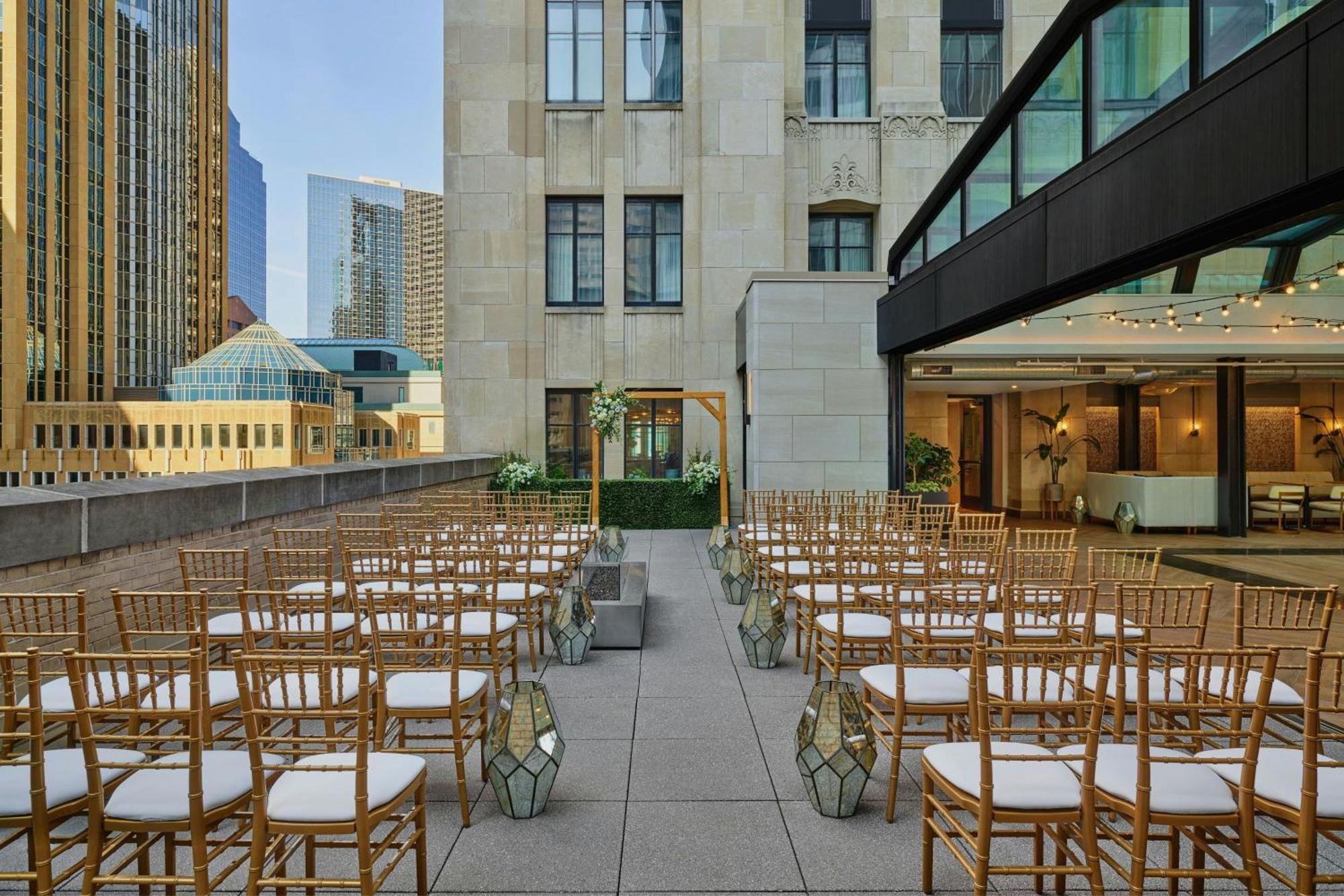 Rand Tower Hotel, Minneapolis, A Tribute Portfolio Hotel Exterior photo